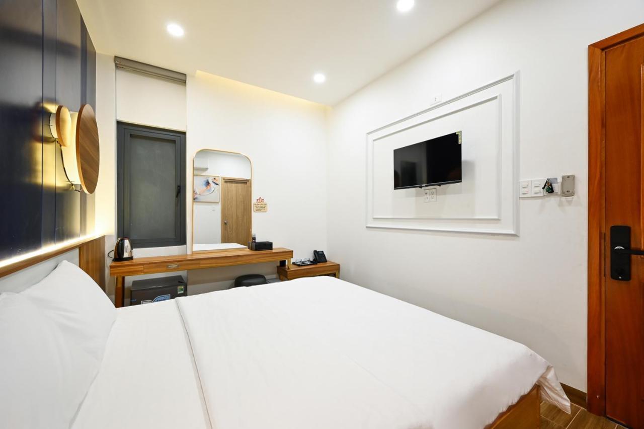 Lotus Airport Hotel Saigon Хошимін Екстер'єр фото
